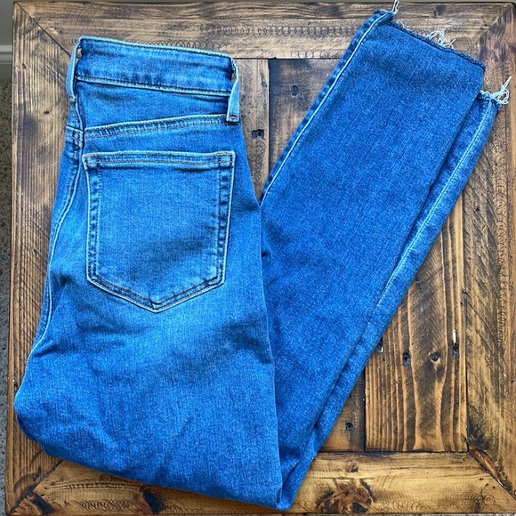 [LOFT] Curvy Skinny Jeans - Picture 2 of 4